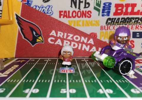 2022 NFL Teenymates Legends Series 1 Arizona Cardinals QB Kurt Warner figure Cover