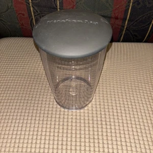 KitchenAid 3 Cup 700ml Mix & Measure Plastic Measuring Storage Container & Lid - Picture 1 of 5