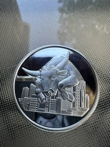Bull vs Bear Wall Street 1 Feinunze 0,999 Feinsilber runde Münze Flipper Medaille - Bild 1 von 2