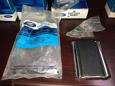 Ford F100/350 cabina esquina MLDG E1TZ-1029315-AA nuevo de lote Foto 1 de 3