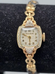 Vintage Ladies Womens Bulova Watch 14k Gold With Diamond Accent - Picture 1 of 9