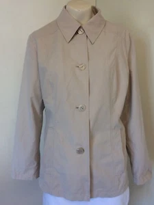 **GREAT!! Lightweight Polyester Lined Beige Jacket From Marks & Spencer Size 14 - Picture 1 of 4