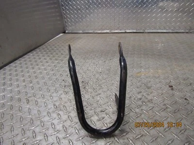 Barra de agarre de parachoques delantero Suzuki Quadmaster 50 LTA50 860 Foto 1 de 4