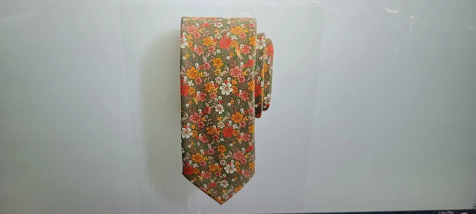 Nueva corbata floral para hombre J.Crew en lana italiana costaba $89.50 Foto 1 de 1