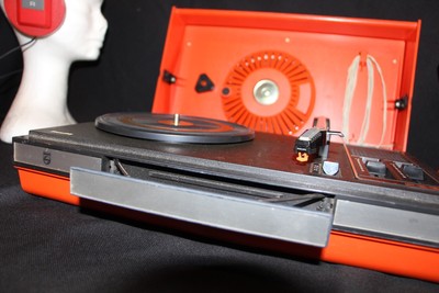 TOURNE -DISQUES PHILIPS a piles des années 1960 , vintages -ALL TRANSISTOR EUR 20,00 - FR