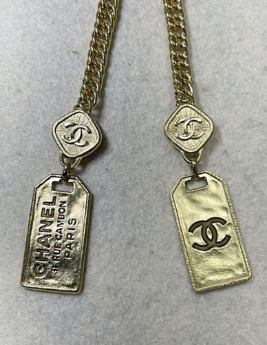 Collana CHANEL prodotta entro il 2020