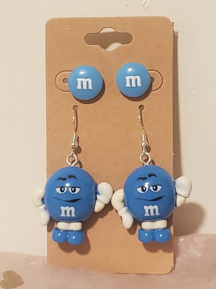Conjunto de brincos azuis feitos à mão M&M Candy - Imagem 1 de 1