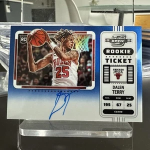 Dalen Terry 2022-23 Optic Contenders Blue Rookie Ticket Auto RC /49 Variation SP - Bild 1 von 2