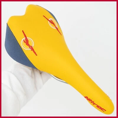 NUEVO DE LOTE GIPIEMME NITREC AMARILLO VINTAGE ASIENTO DE SILLÍN CARRERAS BICICLETA DE CARRETERA BICICLETA ANTIGUA Foto 1 de 4