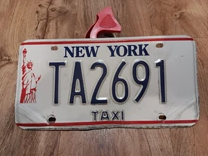New York Taxi Cap License Plate 1980s/1990s TA 2691 - Picture 1 of 3
