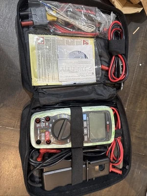 Bosch MMD 540H Automotive Digital Hybrid Multimeter NEW - Image 1 of 4