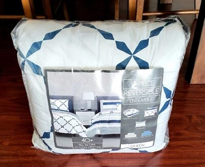 NEW Hallmart Collectibles Emmy 12-Pieces Reversible Queen Comforter Set Queen - Picture 1 of 6