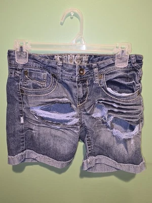 TRUCE Shorts Blue Denim Embroidered Pockets Women's Size 3 - Image 1 of 4
