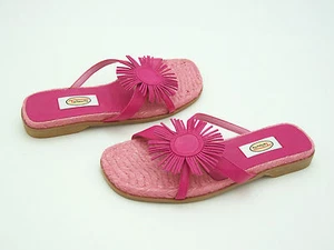 NEW Talbots Ladies Pink Leather Sandals Shoes Low Heels Flats Flowers 5.5B - Picture 1 of 2