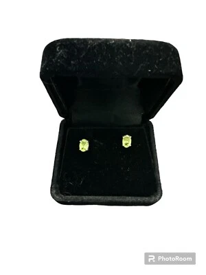 Authentic SILVER EARRINGS Solitaire Two OVAL PERIDOTS with COA 925 Sil $95 Off Foto 1 de 3