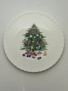 Mikasa B2098 Christmas Spirit Bone China 12" Round Platter - Picture 1 of 3