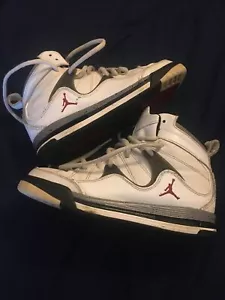 Nike Air Jordan Flight TR '97 White With Gray Sneakers Youth Size 4.5Y No Insole - Picture 1 of 7