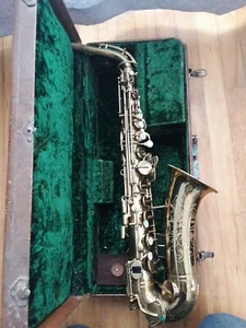 Vintage Elkhart Saxophon mit Koffer einige Dellen und Gebrauchsspuren gemarkt 48590 - Bild 1 von 23