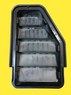 OEM 14-23 Ford Transit Connect XL Exterior Rear Left Side Air Vent #1232 - Image 1 of 4