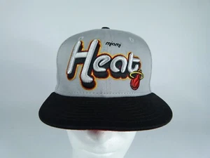 Miami Heat Hardwood Classics YOUTH Gray Snapback Flat Brim Hat - Picture 1 of 9