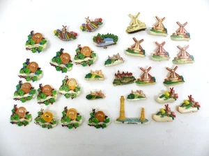 Vintage Anstecknadel Pin Brosche Zelluloid 50er Jahre Weinfass Windmühle Holland - Picture 1 of 8