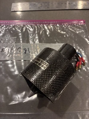 91. Ventilador de conductos de fibra de carbono Schubeler Edf con motor para avión modelo Balsa R/C Foto 1 de 4
