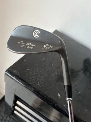 Cleveland Tour Action Reg 588 Wedge - Image 1 of 4