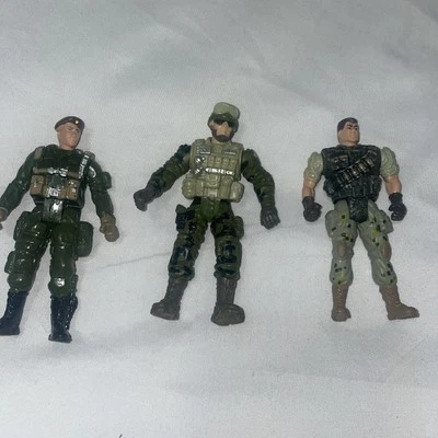 Lanard The Corps Lot Of 3 Army Green Camo Military Action Figures 2003 - Image 1 of 4