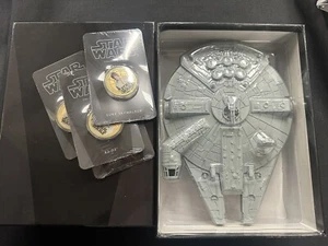 2011 Niue 4 coin Set - Gold Plated Copper - Millennium Falcon Display Case - Picture 1 of 3