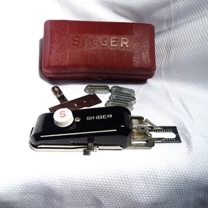 Vintage Singer Nähmaschine Knopfloch 160506 mit Futterabdeckplatte & 5 Schablonen - Bild 1 von 8