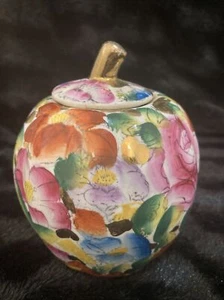 Chinese Antique Famille Rose Porcelain Jar With Flowers Beautiful!!! - Picture 1 of 7