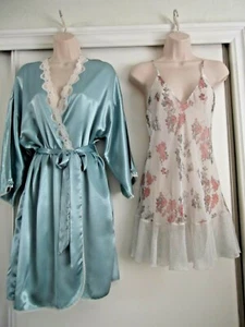 VANITY FAIR BABYDOLL & SATIN BLUE ROBE - SML/MED - Picture 1 of 6