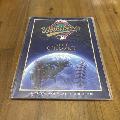 1992 MLB World Series Fall Classic Official Souvenir Program Blue Jays/Braves - Image 1 of 2