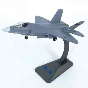 1/100 Chinese Air Force J-35 Carrier based Aircraft Fertigmodell  - Bild 1 von 7