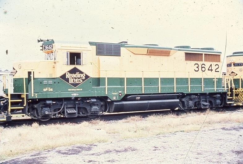 RDG reading railroad new GP-35 3642 dupe slide 1964 Foto 1 de 1