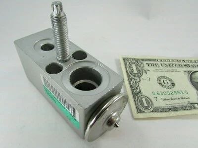 New TGKE Jeep Grand Cherokee Air Conditioning Expansion Valves HFC-134a 929986L  - Image 1 of 4