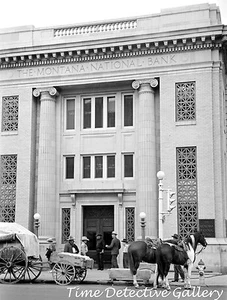 Cowboys & Horses at Montana Nat'l Bank, Billings, MT -1939- Vintage Photo Print - Picture 1 of 1