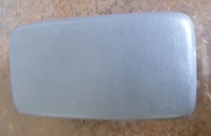 Toyota Corolla ZZE122 10/01-4/04 Centre Console Lid - Picture 1 of 2