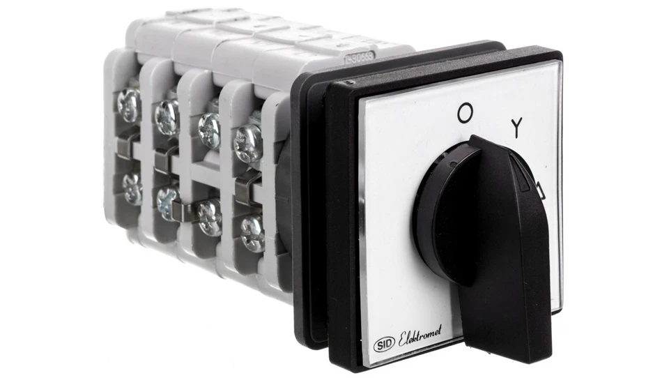 Łącznik krzywkowy gwiazda-trójkąt 16A 3P zatablicowy z płytką przednią IP65 LUK  - Image 1 of 1