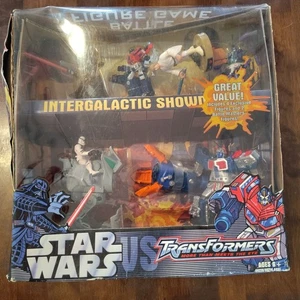 Hasbro Attacktix Battle: Intergalactic Showdown Star Wars vs. Transformers. NIB - Picture 1 of 10