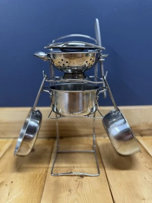 MELISSA & DOUG 8 PIEZAS. JUEGO DE OLLAS Y SARTENES DE ACERO INOXIDABLE USADO Foto 1 de 4