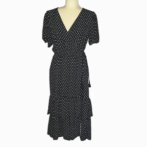 Vestido midi Knox Rose negro envolvente mediano con volantes dobladillo borla corbata estampado geométrico - Imagen 1 de 10