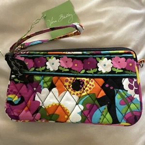 VERA BRADLEY Wristlet VA VA BLOOM New With Tags Exact Item Shipped - Picture 1 of 6