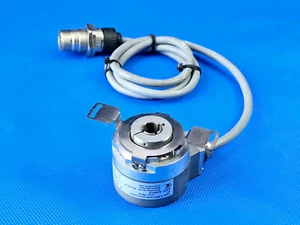 Kübler 8.5873.0430.G310.DG677 Inkrementaler Drehgeber, Encoder - Picture 1 of 3