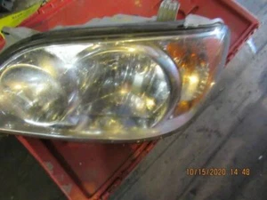 Driver Left Headlight Fits 02-05 SEDONA 379917 - Picture 1 of 2
