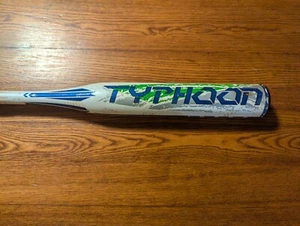 BATE DE SOFTBOL LANZAMIENTO RÁPIDO EASTON TYPHOON SK61B SK618 2 1/4" DIÁMETRO 28 EN 18 OZ - Imagen 1 de 5