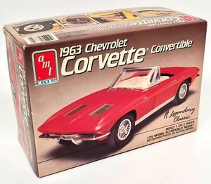 AMT 1/25 Chevrolet Corvette 1963 Convertible Plastic Model Car Kit - Picture 1 of 7