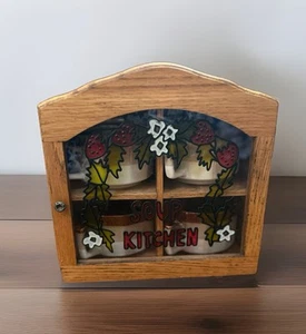 Cassettiera zuppiera vintage in legno vetrina vetrata casetta sospesa - Foto 1 di 21