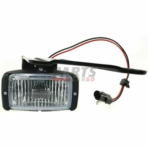 New Fits 1988-1997 GMC Jimmy GM2593106 Front RH Passenger Side Fog Lamp Assembly - Picture 1 of 6
