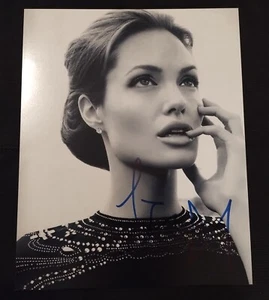Angelina Jolie Autentica Firmata B&W 8x10 Foto Satinata Bellissima COA - Foto 1 di 1